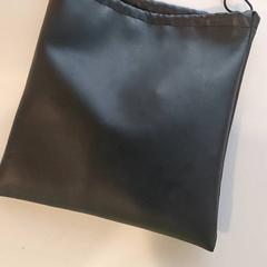 Sack - Lederen Tasje Zwart, gemeldet von Regio West-Vlaanderen über iLost