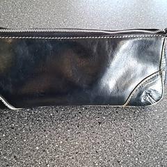 バッグ & ペンケース がiLostで Connexxion Amstelveen によって報告されました