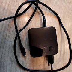 Caricabatterie Zwart, come riportato da Campus Den Haag utilizzando iLost