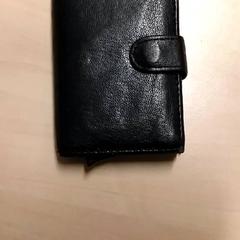 Titular da tarxeta, segundo informou RET usando iLost