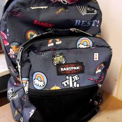 Mochila Verschillende kleuren, ha sido reportado por Connexxion Zeeuws-Vlaanderen con iLost