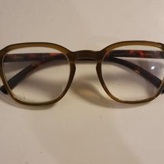 Bril met sterkte, ha sido reportado a iLost