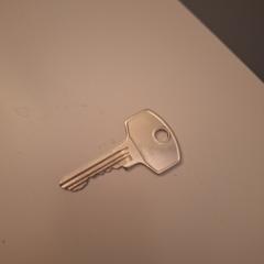 Sleutel/key gevonden op het strand, gerapporteerd met iLost