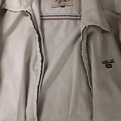 Jacket Beige Loon of Porches, as reported by IKEA Breda using iLost