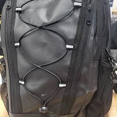 Taška Zwart van Kaytan, jak nahlášeno Connexxion Noord Holland Noord Hoorn pomocí iLost