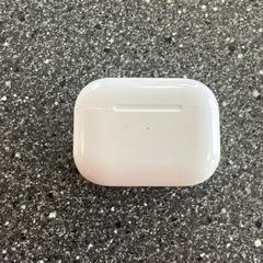 Airpods case, segons ha informat Connexxion Amstelland-Meerlanden Amstelveen mitjançant iLost