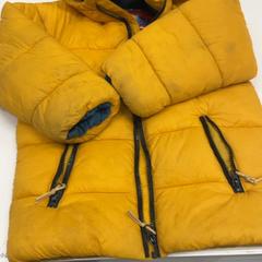 ダウンジャケット がiLostで IKEA新三郷 によって報告されました