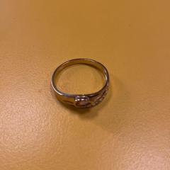 Schmuck, gemeldet von MEININGER Hotel Dresden Zentrum über iLost