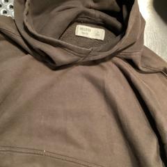 Sweater, as reported by MEININGER Hotel Berlin Alexanderplatz using iLost