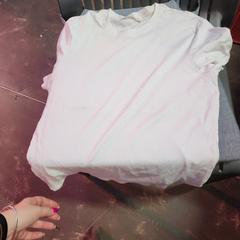 Camisa Wit, mango, L, ha sido reportado por Into The Great Wide Open con iLost
