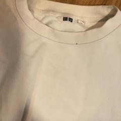 Blúzka Teeshirt blanc, ako bolo nahlásené MEININGER Hotel Marseille Centre la Joliette pomocou iLost