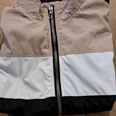 Zomer jas, gemeldet von Pouw Vervoer über iLost