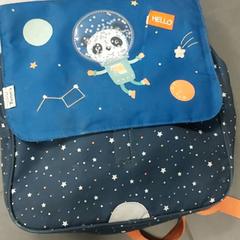 Mochila, como reportado por Regio Antwerpen - Brussel utilizando o iLost
