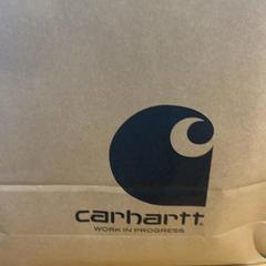 Aankoop carhartt, amint azt Designer Outlet Roermond az iLost segítségével jelentette.