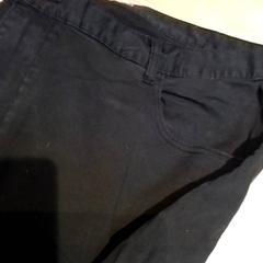 Calças de ganga, como reportado por Beekse Bergen Resorts en Hotel utilizando o iLost