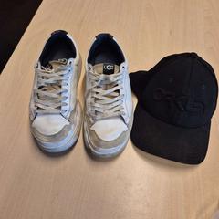 Cipő, amint azt Amsterdam ID Aparthotel az iLost segítségével jelentette.