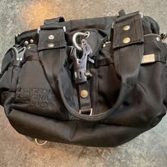 Borsa Ern, come riportato da Gemeente Amsterdam - Bureau Gevonden Voorwerpen utilizzando iLost