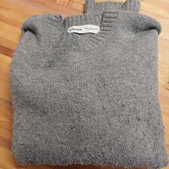 스웨터, iLost를 사용하여 Bolognalaan 101에 보고됨