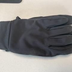 Rukavice, ako bolo nahlásené Breng Arnhem pomocou iLost