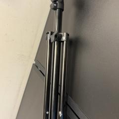 Stativ, gemeldet von ibis Styles Rotterdam Ahoy über iLost