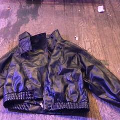 Bunda Zwart leer, jak nahlášeno De Heeren van Aemstel pomocí iLost