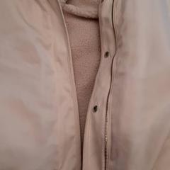 Bunda, jak nahlášeno Rotterdam The Hague Airport pomocí iLost