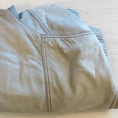 Kleding - Jas beige، كما تم الإبلاغ عنه بواسطة Centraal magazijn عبر iLost