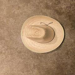 Hat, as reported by Van der Valk Hotel Apeldoorn - De Cantharel using iLost