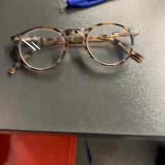 Reading Glasses Tijgerprint, as reported by Pathé Amsterdam Noord using iLost