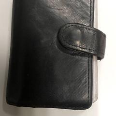 Txartelaren titularra Farih, gisa salatu by Regio West-Vlaanderen iLost erabiliz