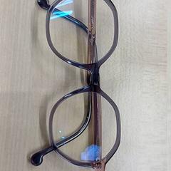 안경, iLost를 사용하여 IKEA Brest Guipavas에 보고됨