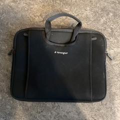 Laptop tas niloufar, as reported by Gemeente Amsterdam - Bureau Gevonden Voorwerpen using iLost