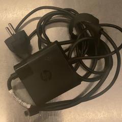 Adapter Black charge, rapporterat av MEININGER Hotel Leipzig Hauptbahnhof med iLost