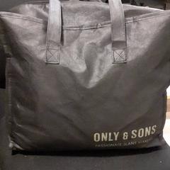 Taška Zwart, jak nahlášeno Qbuzz servicepunt  Emmen pomocí iLost