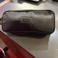 Toilet bag trousse se, as reported by MEININGER Hotel Bordeaux Gare Saint-Jean using iLost