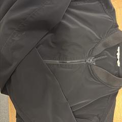 Giacca, come riportato da IKEA Praha – Černý Most utilizzando iLost