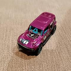 장난감 자동차 Speelgoed, Paars, Hot Wheels, iLost를 사용하여 Pathé Nijmegen에 보고됨