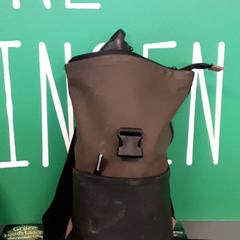 バッグ がiLostで Diergaarde Blijdorp によって報告されました