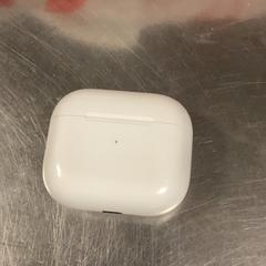 Airpod White, como reportado por MEININGER Hotel Copenhagen utilizando o iLost
