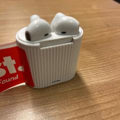 Oortjes, gemeldet von Pathé Spuimarkt über iLost