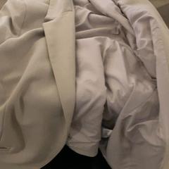 블레이저 Blazer women, iLost를 사용하여 Van der Valk Hotel Heerlen에 보고됨