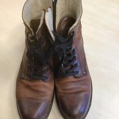 Des chaussures, a été signalé par Gemeente Nijmegen utilisant iLost