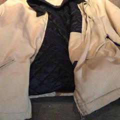 Bunda Beige, jak nahlášeno De Heeren van Aemstel pomocí iLost