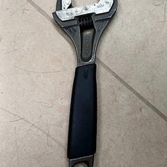 도구 Bahco, iLost를 사용하여 Qbuzz GD Groningen Peizerweg에 보고됨