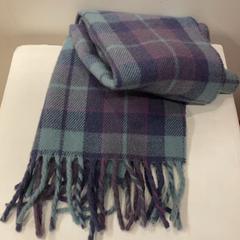 マフラー がiLostで IKEA横浜 によって報告されました