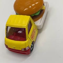 ミニカー がiLostで IKEA新三郷 によって報告されました