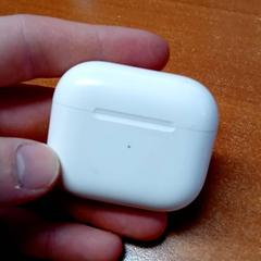 Earphones, as reported by Regio Limburg - Leuven using iLost