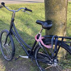 Fiets van het merk Cortina، كما تم الإبلاغ عنه عبر iLost