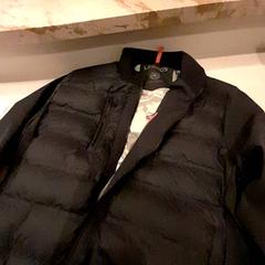 Jas Zwart, zoals gemeld door Van der Valk Hotel Schiphol met iLost