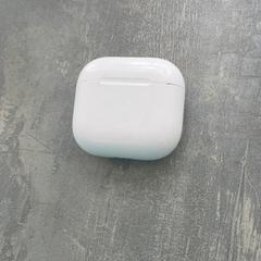 حافظة airpods، كما تم الإبلاغ عنه بواسطة RRReis Arriva Achterhoek-Rivierenland عبر iLost